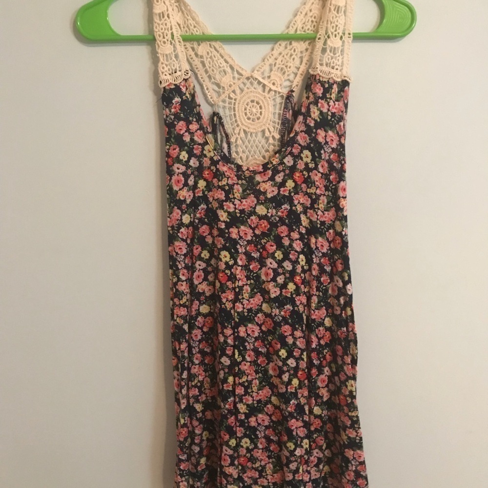 Rue21‎ Floral Lace Tank Top